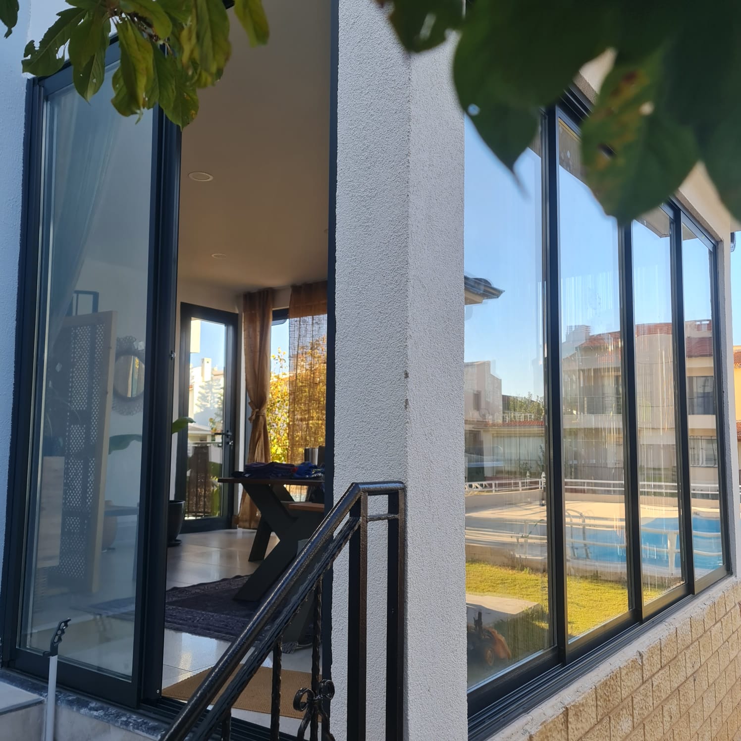 Cammekan Çeşme Cam Balkon Duşakabin İmalat Satış Montaj Hizmeti